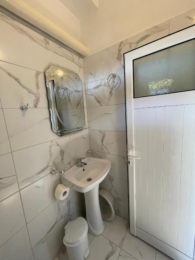Villa Xhevdet Saranda Extérieur photo